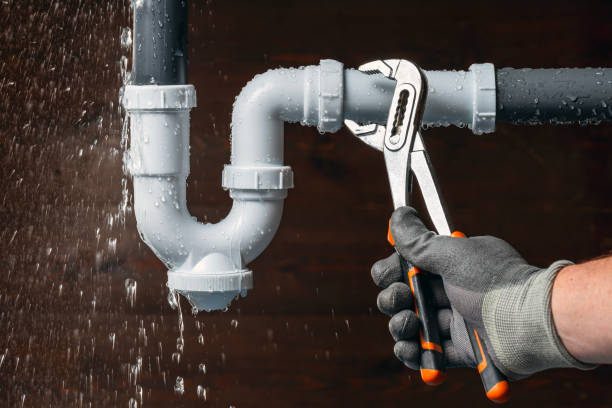 Professional Leak Detection technician working in Cambridge, MN
